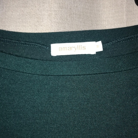 Cute lightweight thin soft sweater - Picture 2 of 3